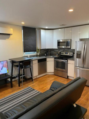 2 bedroom two baths newly Renovated Apartment